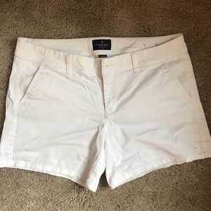 White shorts size 10 American eagle
